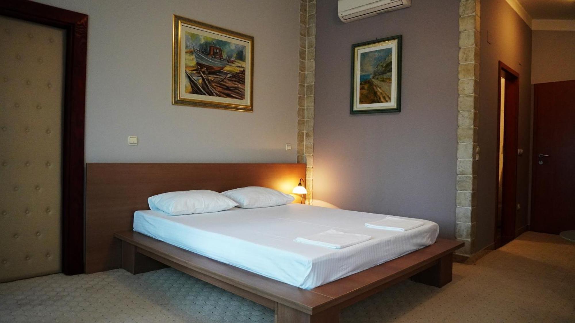 Hotel Vila Ivankovic Buna ภายนอก รูปภาพ
